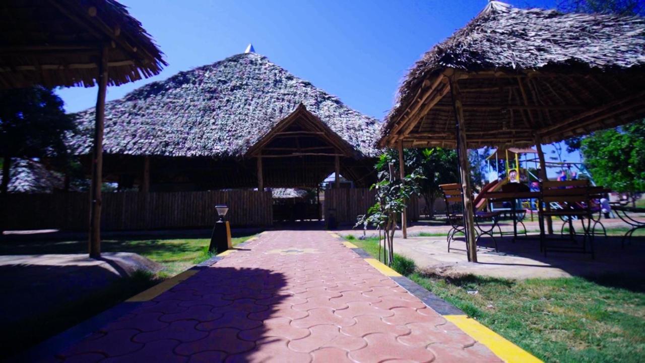 Amboseli Gateway Hotel Kimana Luaran gambar